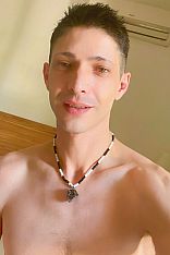 Lucio Male Masseur